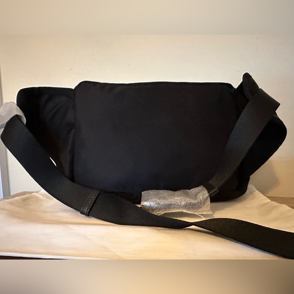 Versace UNISEX Nylon Palazzo Medusa belt/fanny bag NEW (AUTHENTIC) - Picture 5 of 16